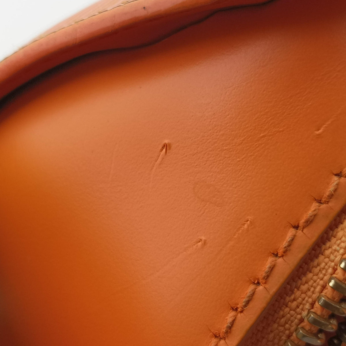 Vintage Louis Vuitton Soufflot Mandarin Epi M5222H shoulderbag | stylenewstar