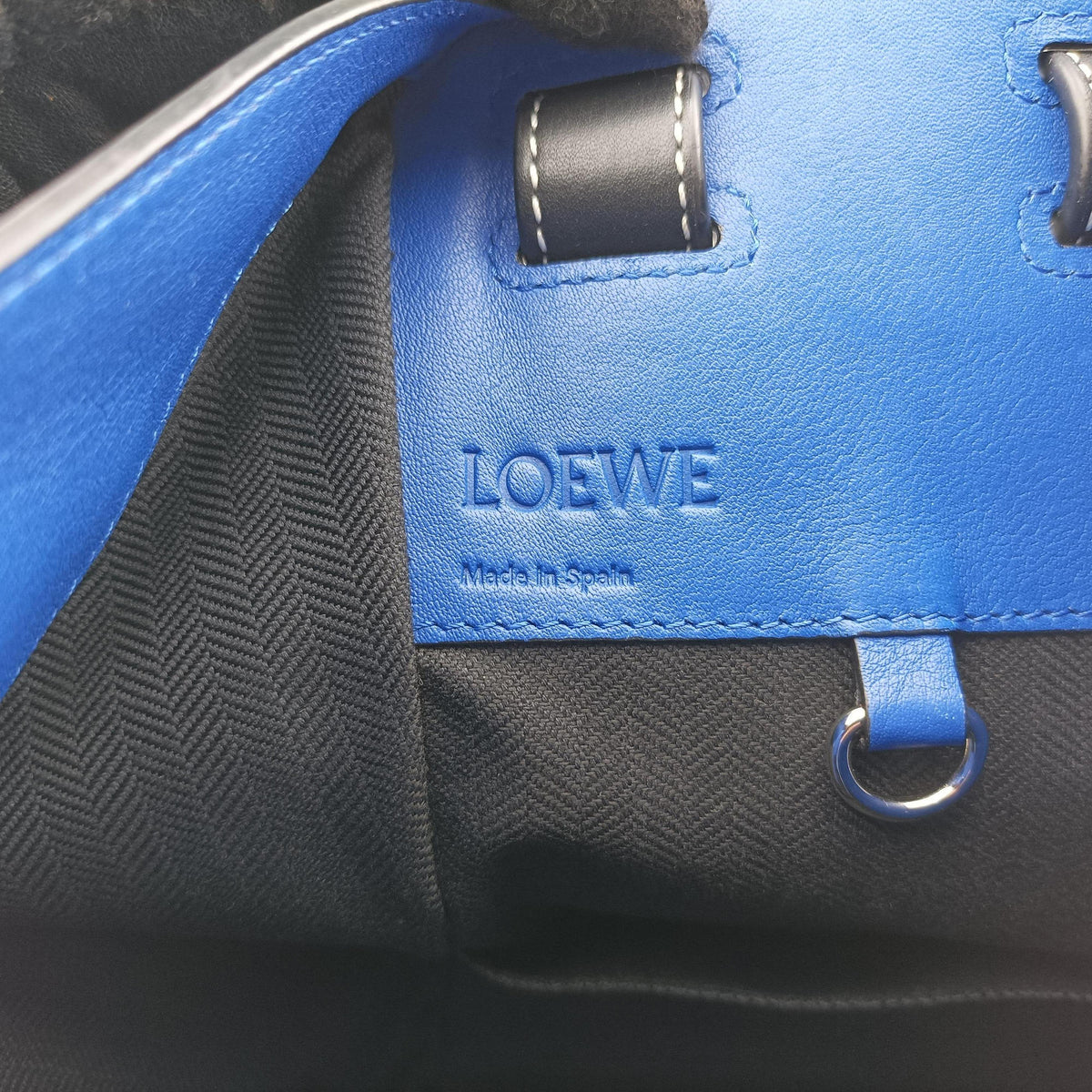 Pre-owned Loewe Hammock Blue leather  shoulderbag | stylenewstar