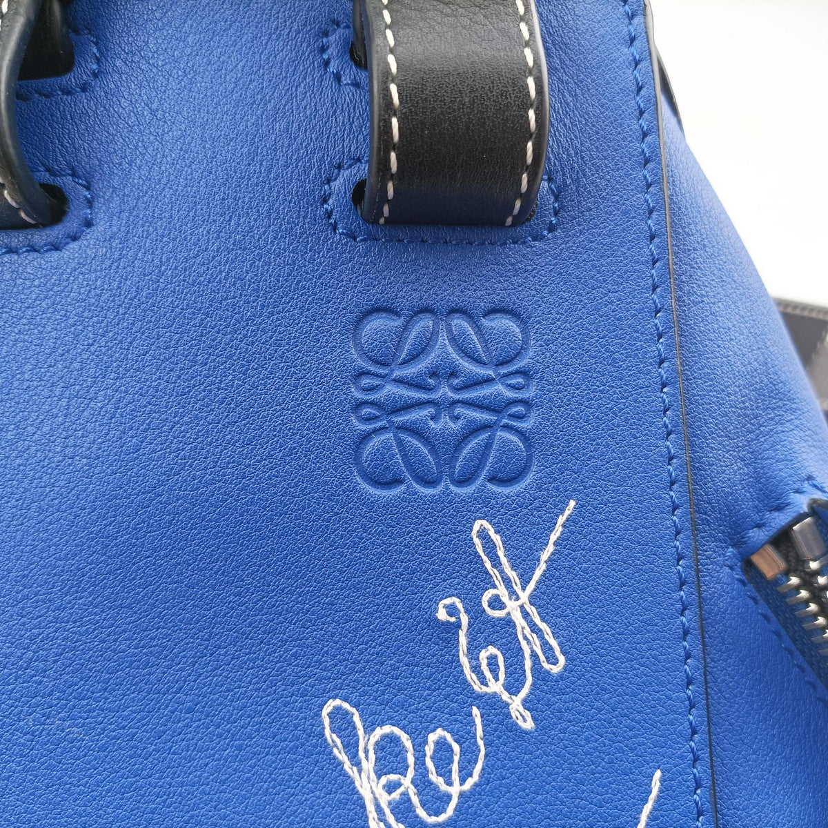 Pre-owned Loewe Hammock Blue leather  shoulderbag | stylenewstar