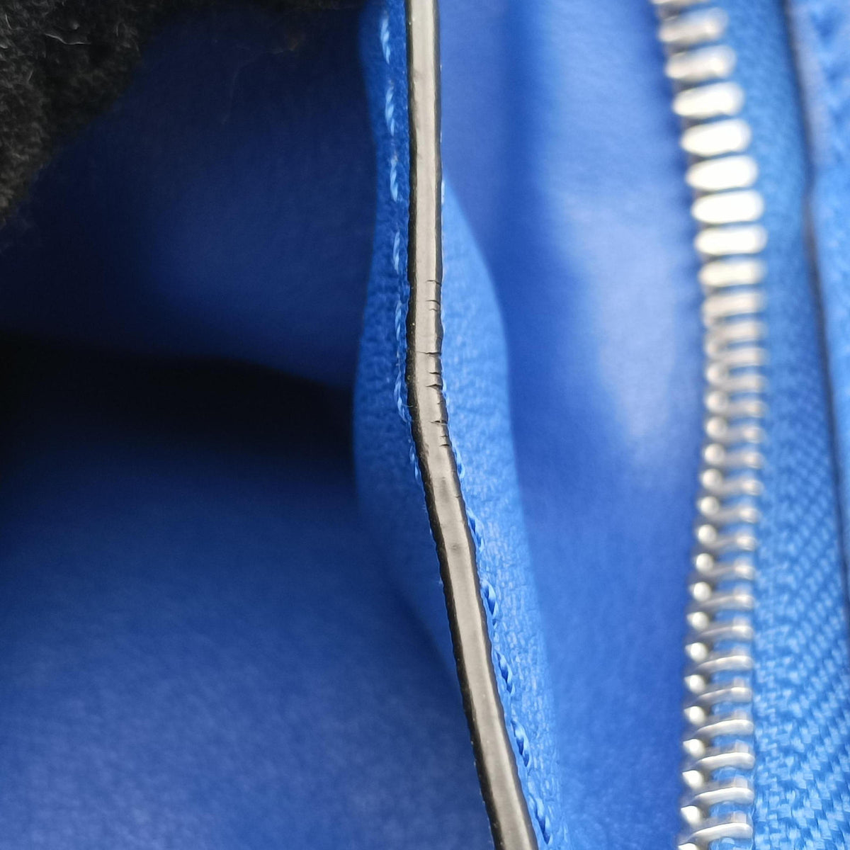 Pre-owned Loewe Hammock Blue leather  shoulderbag | stylenewstar