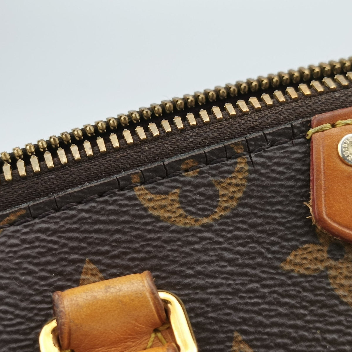 Pre-owned Louis Vuitton TURENNE PM Brown Monogram Canvas M48813 shoulderbag | stylenewstar