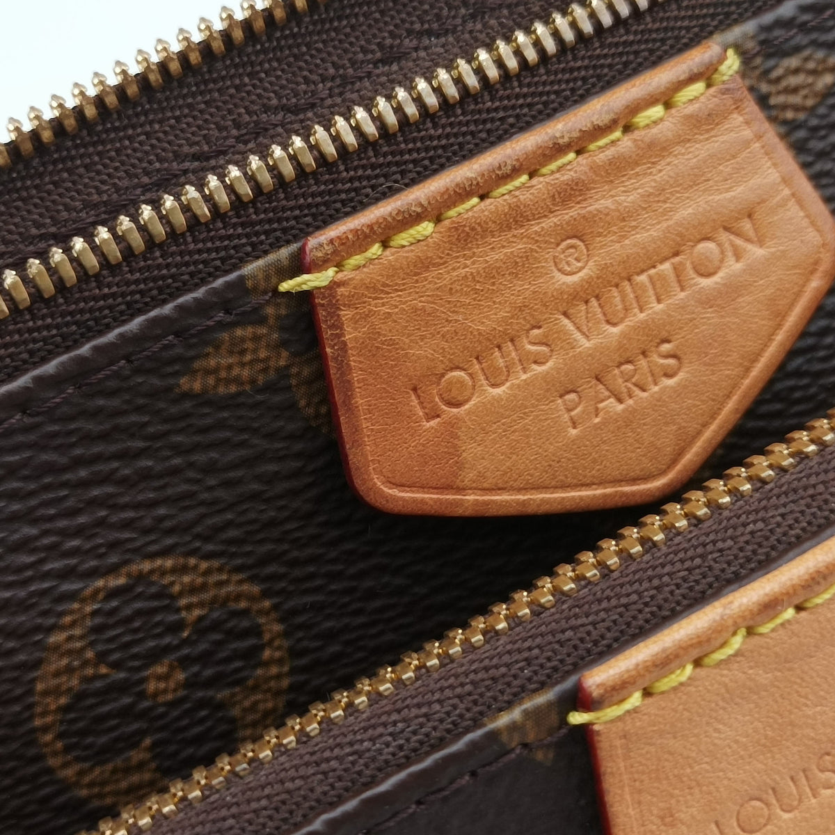 Pre-owned Louis Vuitton Multipochette Accessoires Brown x Rose Claire Monogram canvas M44840 shoulderbag | stylenewstar