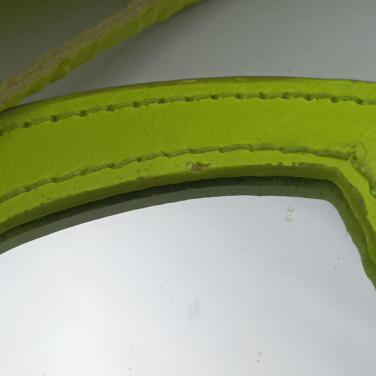 Pre-owned Balenciaga Le Cagole Green lambskin  shoulderbag | stylenewstar
