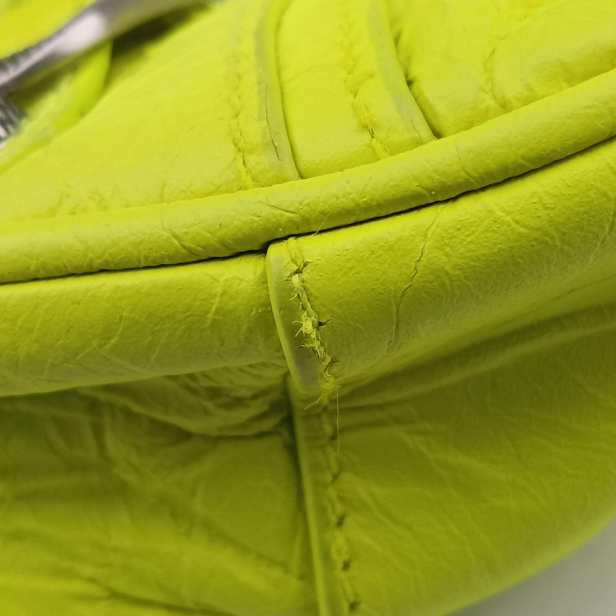 Pre-owned Balenciaga Le Cagole Green lambskin  shoulderbag | stylenewstar