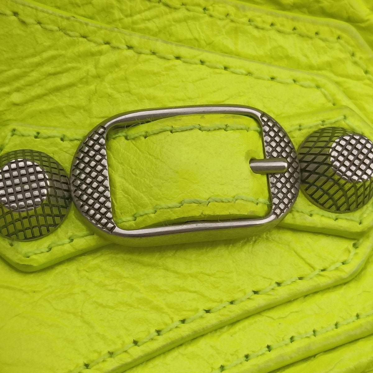 Pre-owned Balenciaga Le Cagole Green lambskin  shoulderbag | stylenewstar
