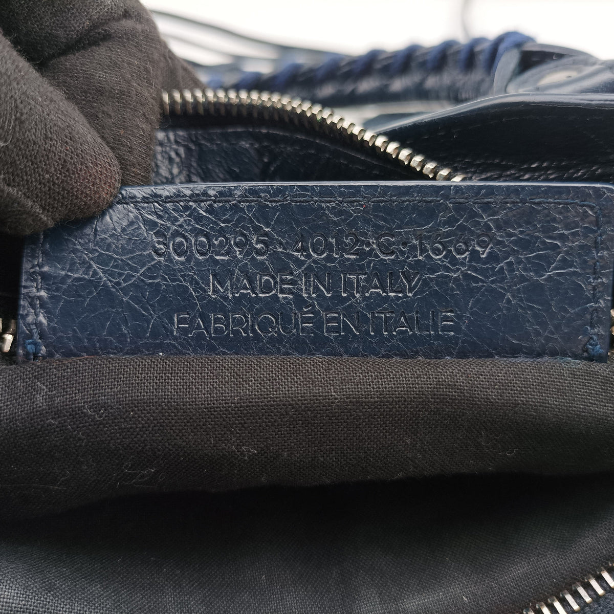 Vintage Balenciaga Giant City Navy lambskin  shoulderbag | stylenewstar