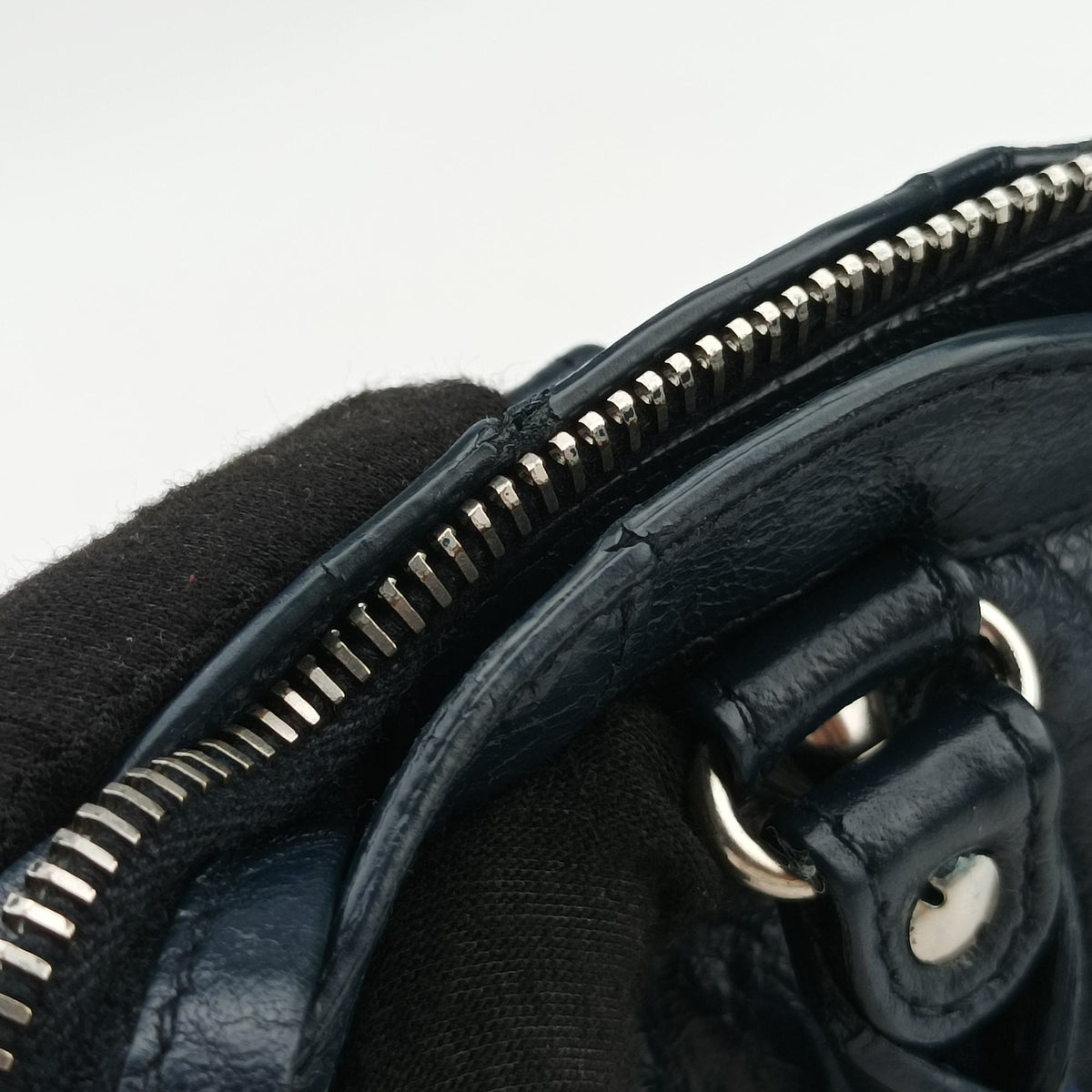 Vintage Balenciaga Giant City Navy lambskin  shoulderbag | stylenewstar