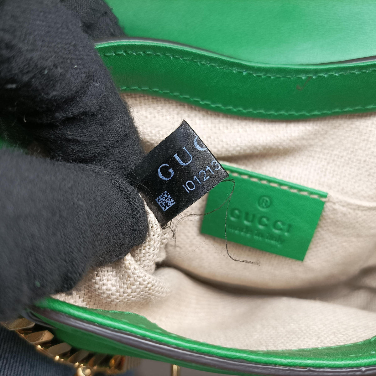 Secondhand Gucci Nubuck Tigrette Chain Green suede 290684 shoulderbag | stylenewstar