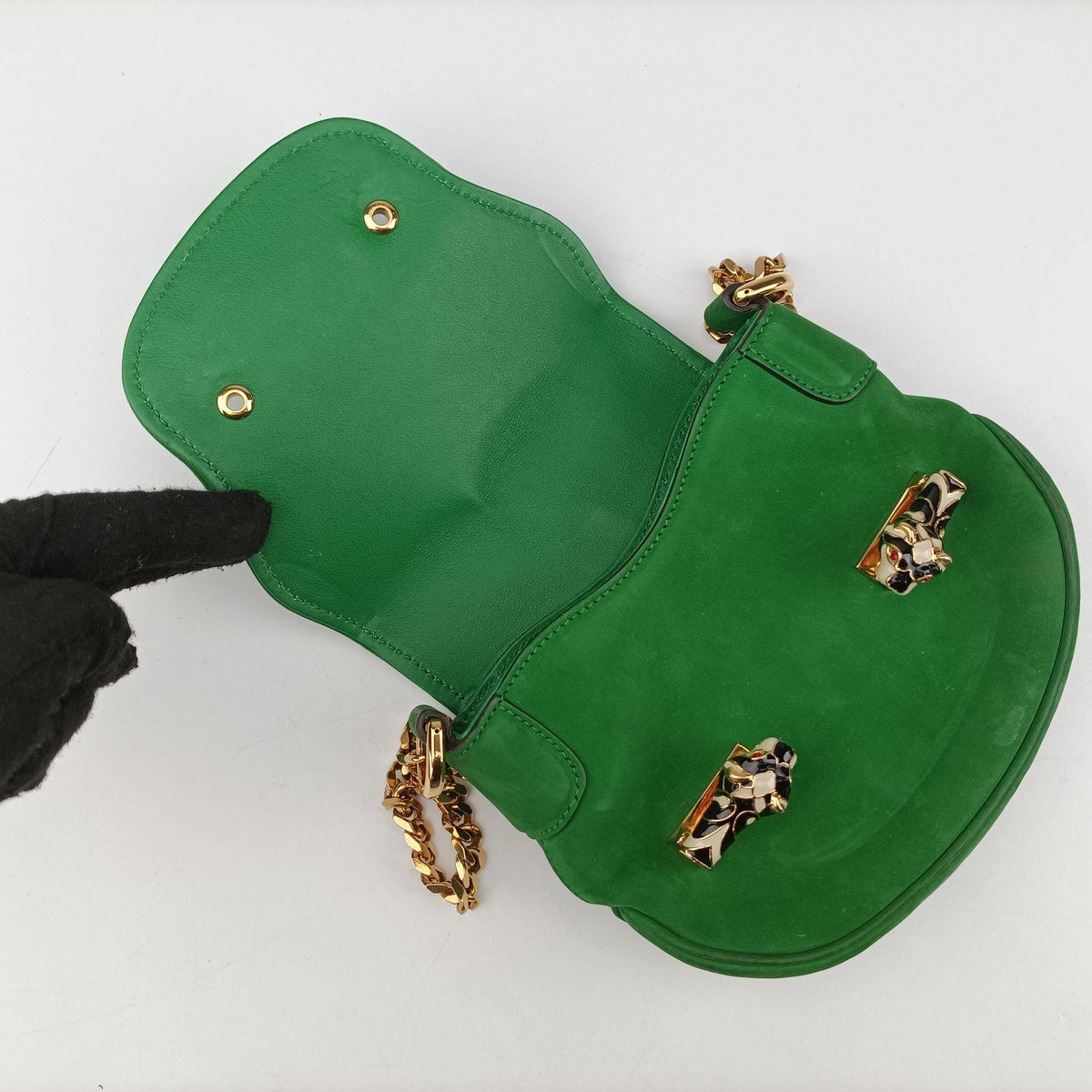 Secondhand Gucci Nubuck Tigrette Chain Green suede 290684 shoulderbag | stylenewstar