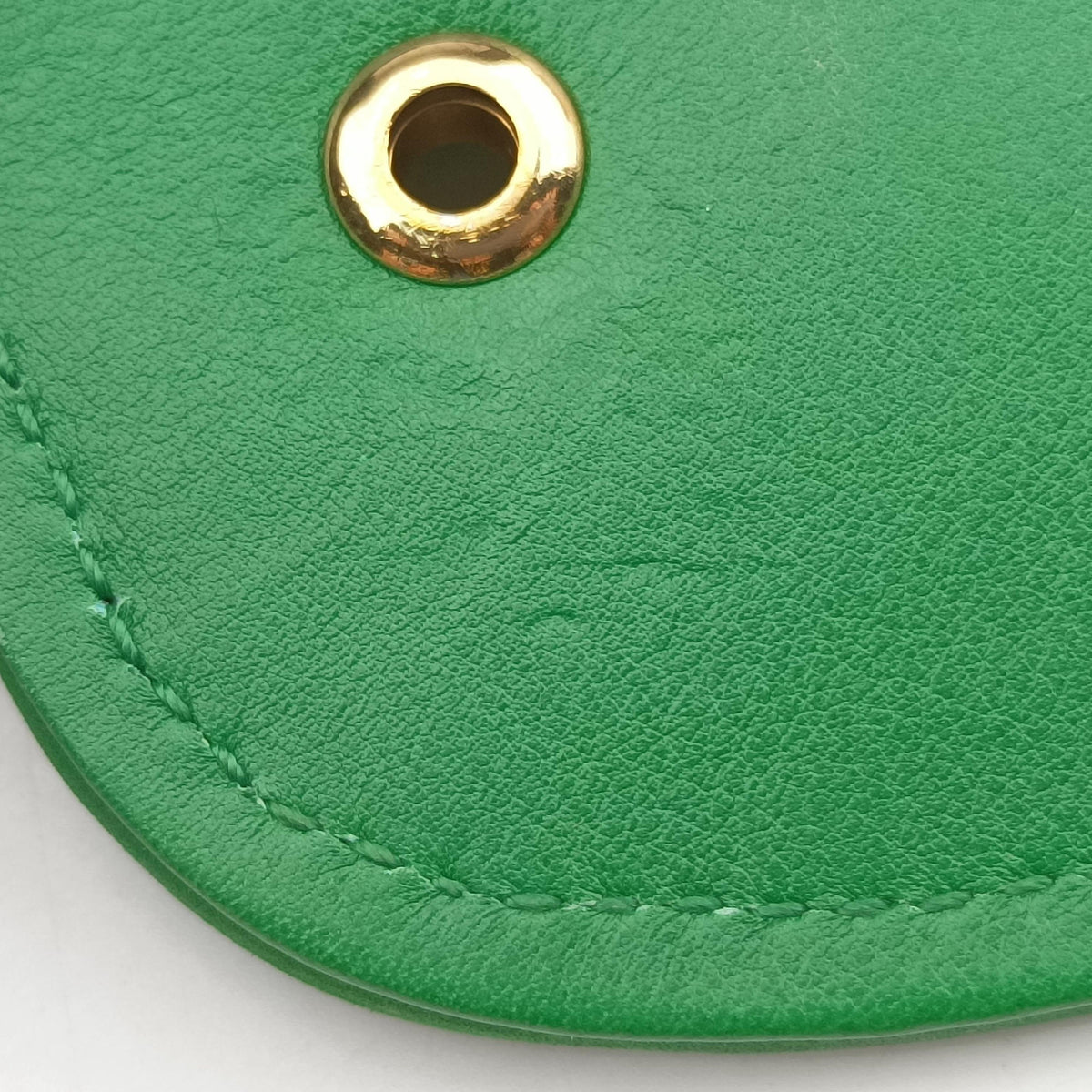 Secondhand Gucci Nubuck Tigrette Chain Green suede 290684 shoulderbag | stylenewstar