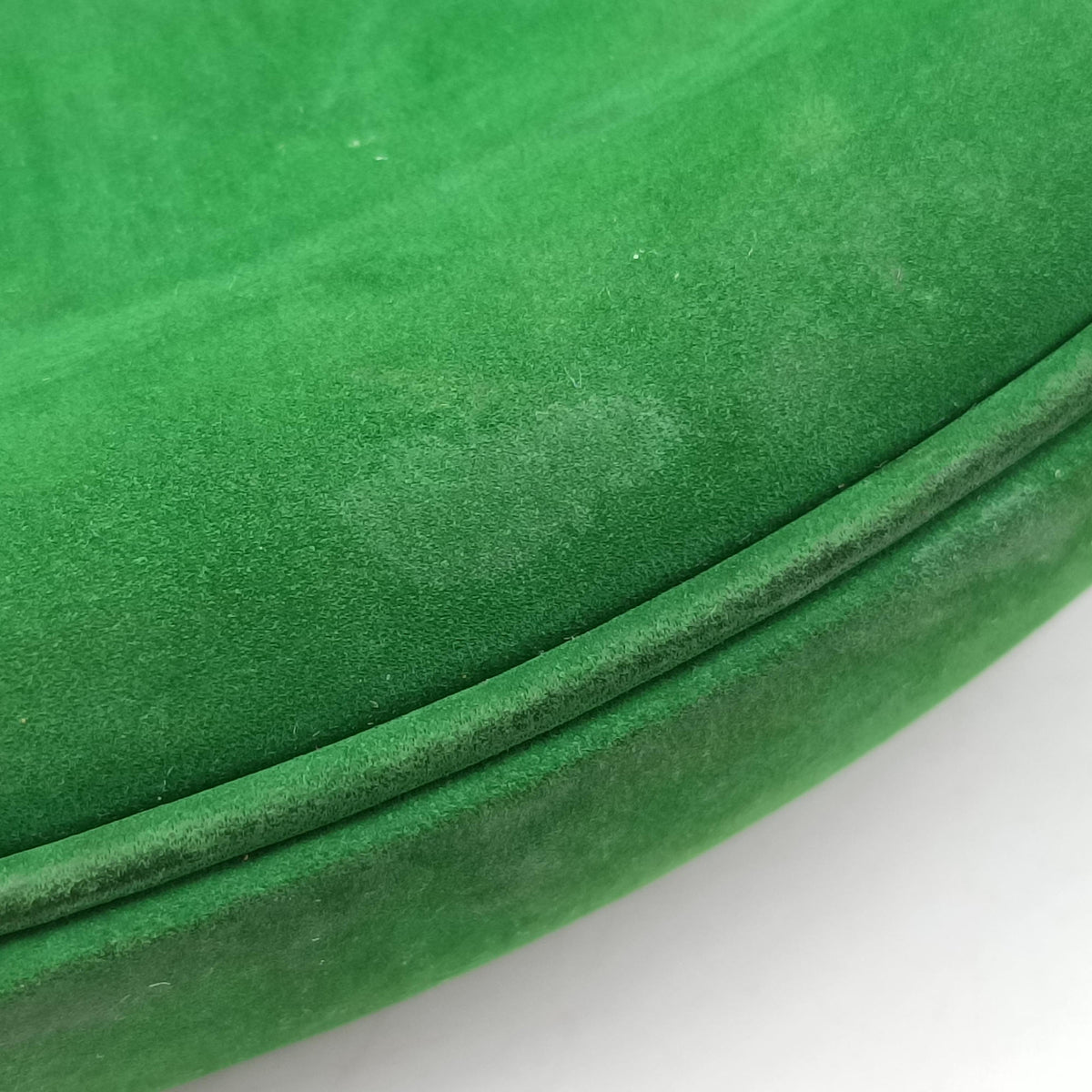 Secondhand Gucci Nubuck Tigrette Chain Green suede 290684 shoulderbag | stylenewstar