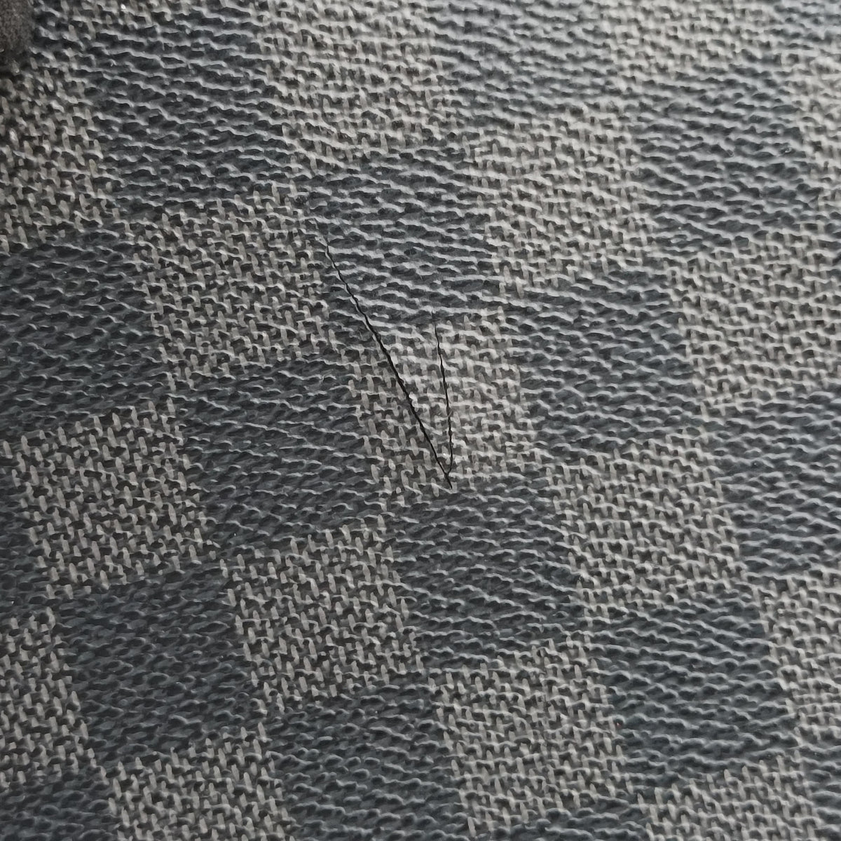 Secondhand Louis Vuitton DANIEL GM Noir Damier GRAPHITE N58033 shoulderbag | stylenewstar