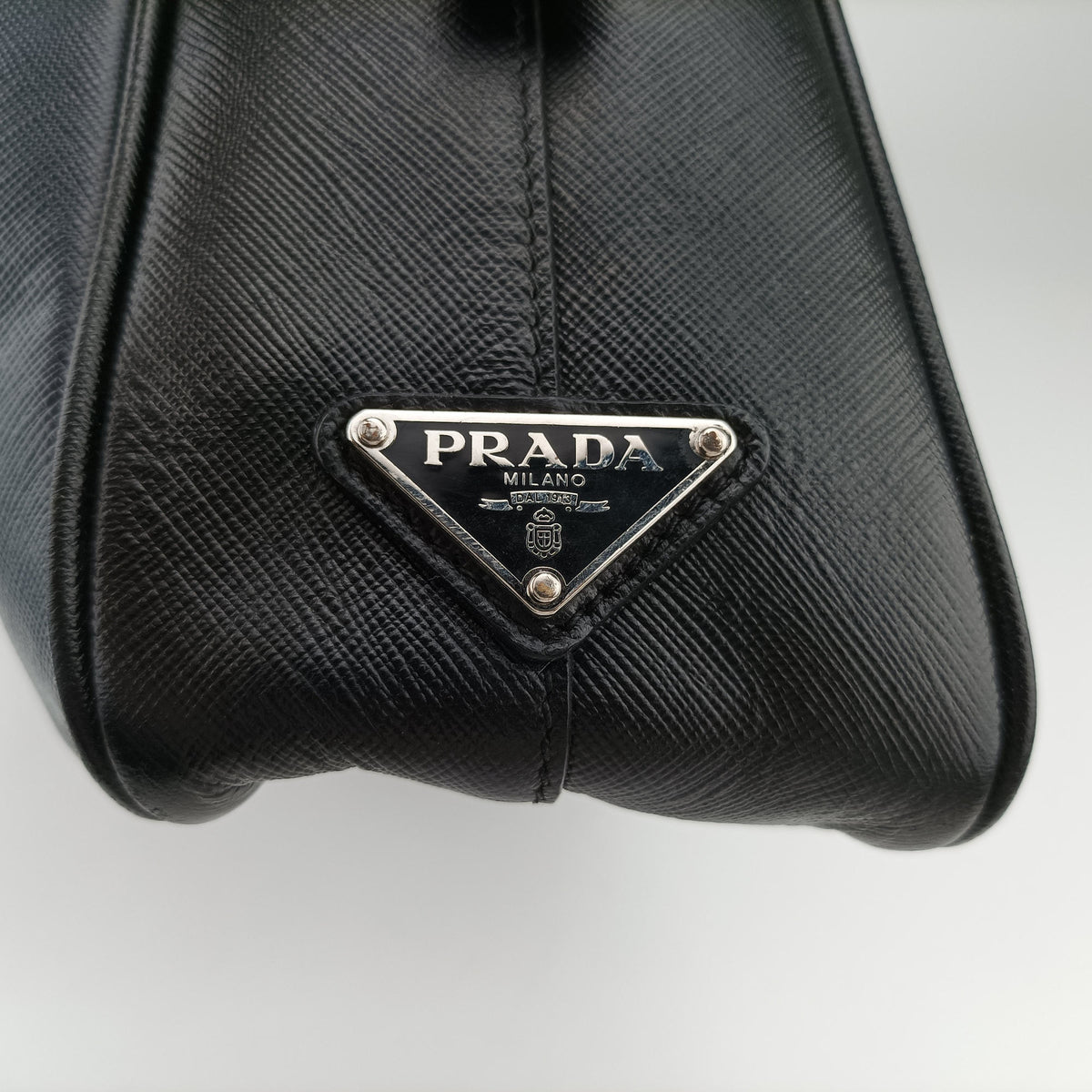 Pre-owned Prada business bag briefcase Navy x Black SAFFIANO Leather 2VE363 handbag | stylenewstar