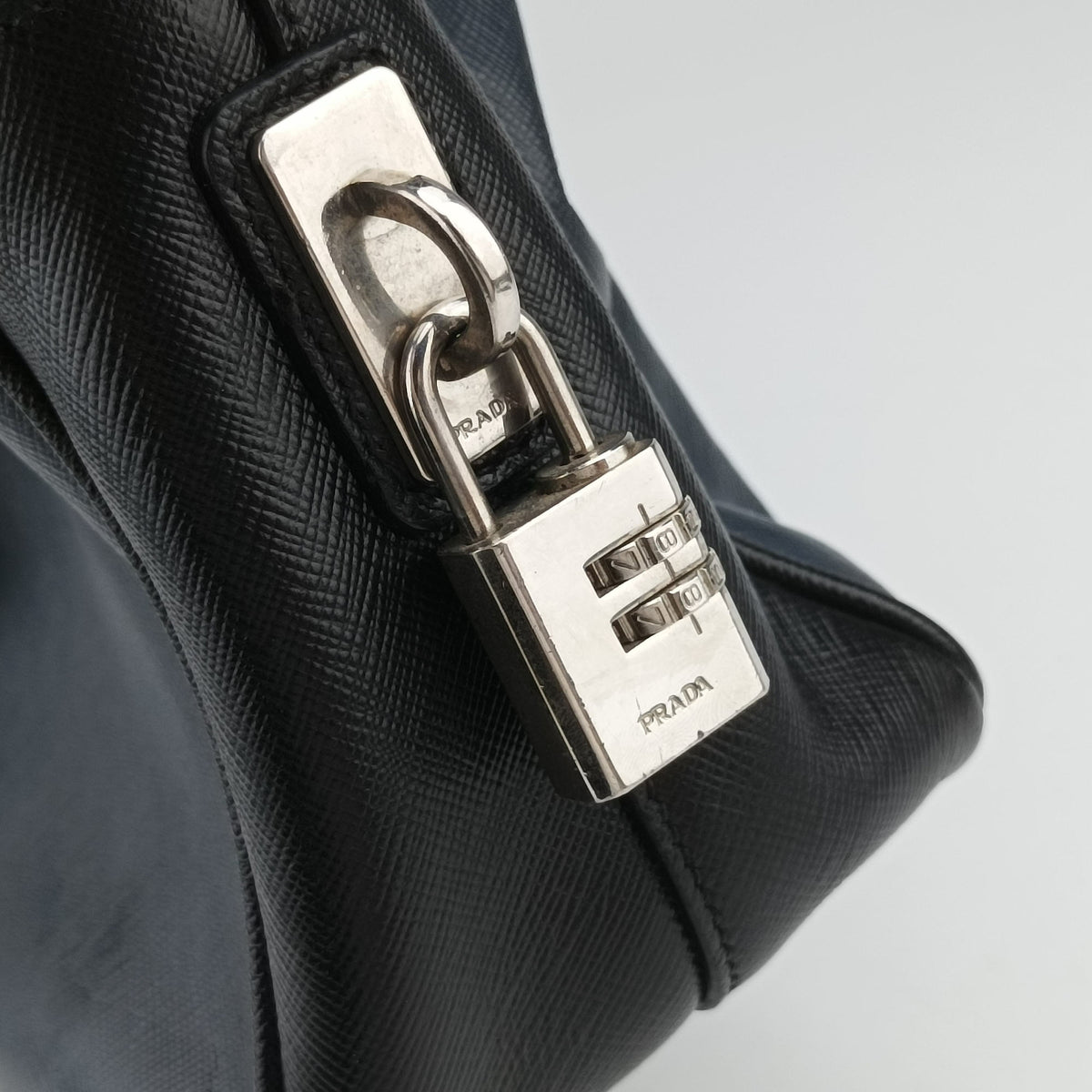 Pre-owned Prada business bag briefcase Navy x Black SAFFIANO Leather 2VE363 handbag | stylenewstar