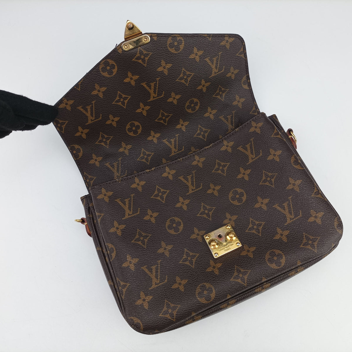 Pre-owned Louis Vuitton Pochette Metis MM Brown Monogram canvas M44875 shoulderbag | stylenewstar