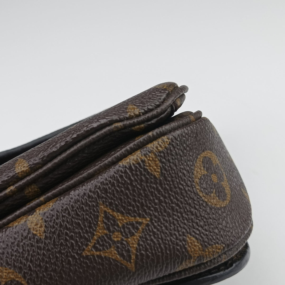 Pre-owned Louis Vuitton Pochette Metis MM Brown Monogram canvas M44875 shoulderbag | stylenewstar