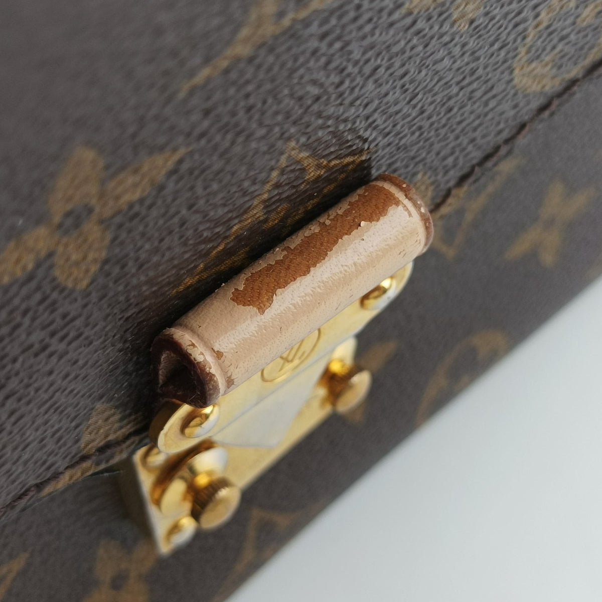 Pre-owned Louis Vuitton Pochette Metis MM Brown Monogram canvas M44875 shoulderbag | stylenewstar