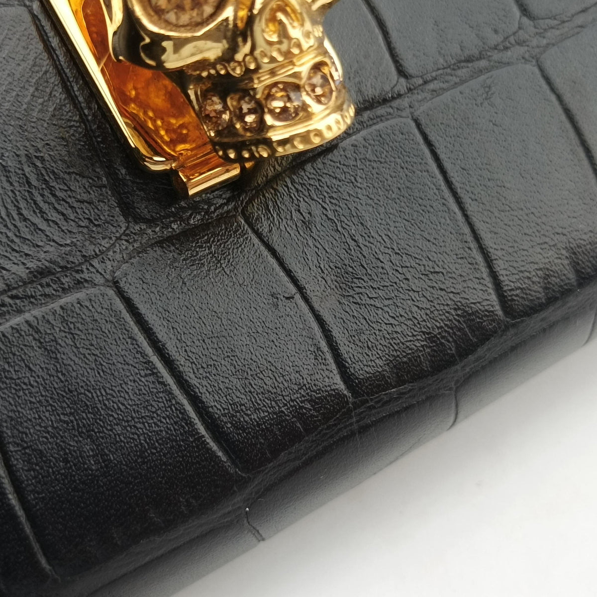 Pre-owned Alexander McQueen Crocodile Embossed Skull Black Leather  shoulderbag | stylenewstar