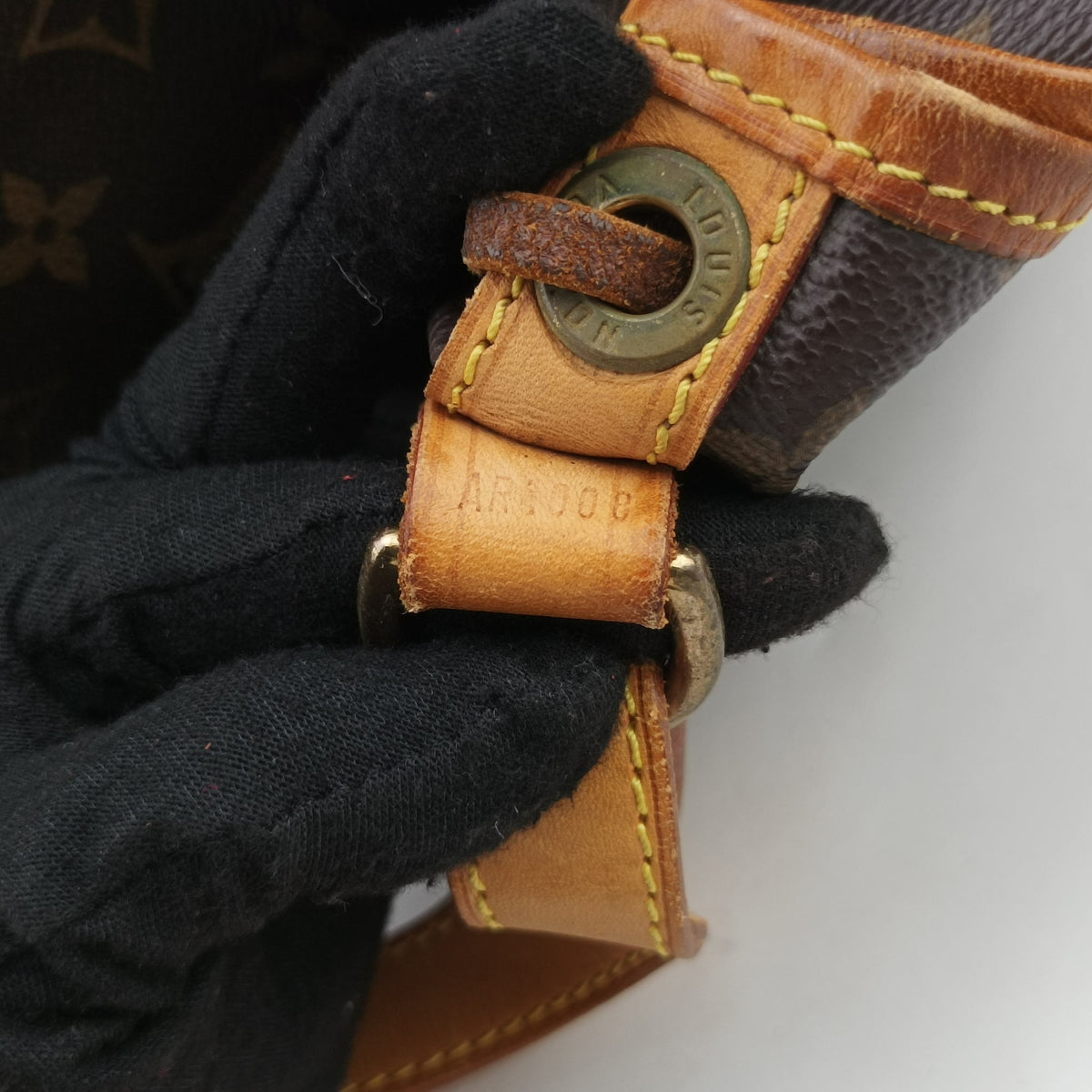 Pre-owned Louis Vuitton Noe Brown Monogram Canvas M42224 shoulderbag | stylenewstar