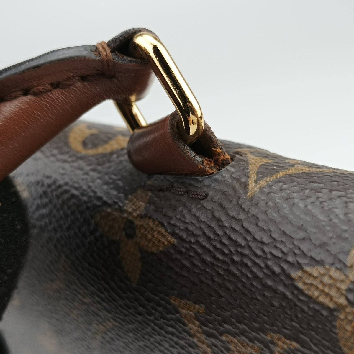 Vintage Louis Vuitton MARIGNAN brown×SESAME Monogram Canvas×calf leather M44544 shoulderbag | stylenewstar
