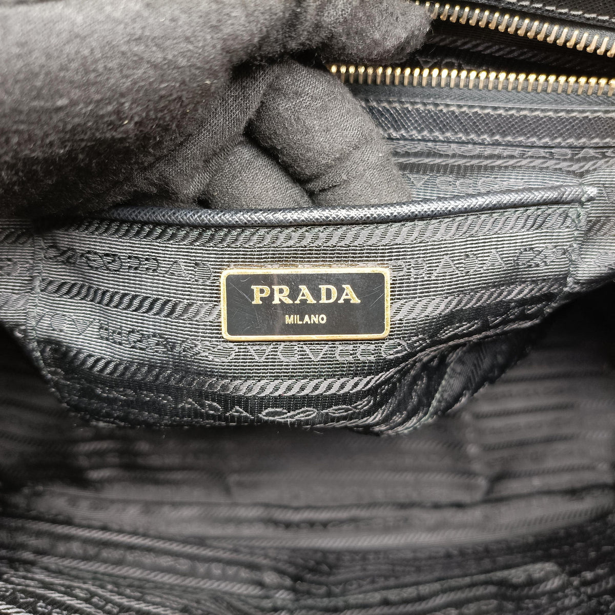 Vintage Prada Galleria Black SAFFIANO Leather BN2274 handbag | stylenewstar