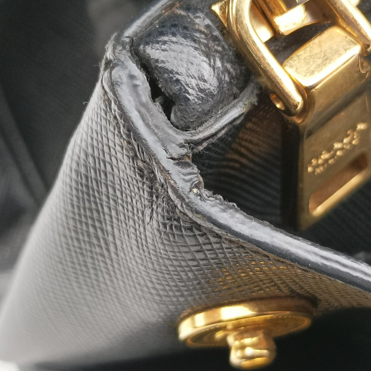 Vintage Prada Galleria Black SAFFIANO Leather BN2274 handbag | stylenewstar