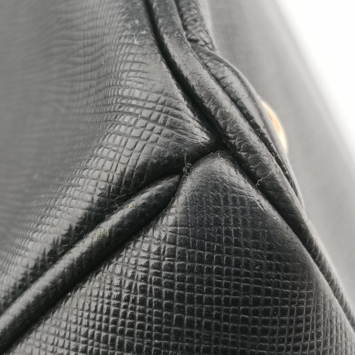 Vintage Prada Galleria Black SAFFIANO Leather BN2274 handbag | stylenewstar