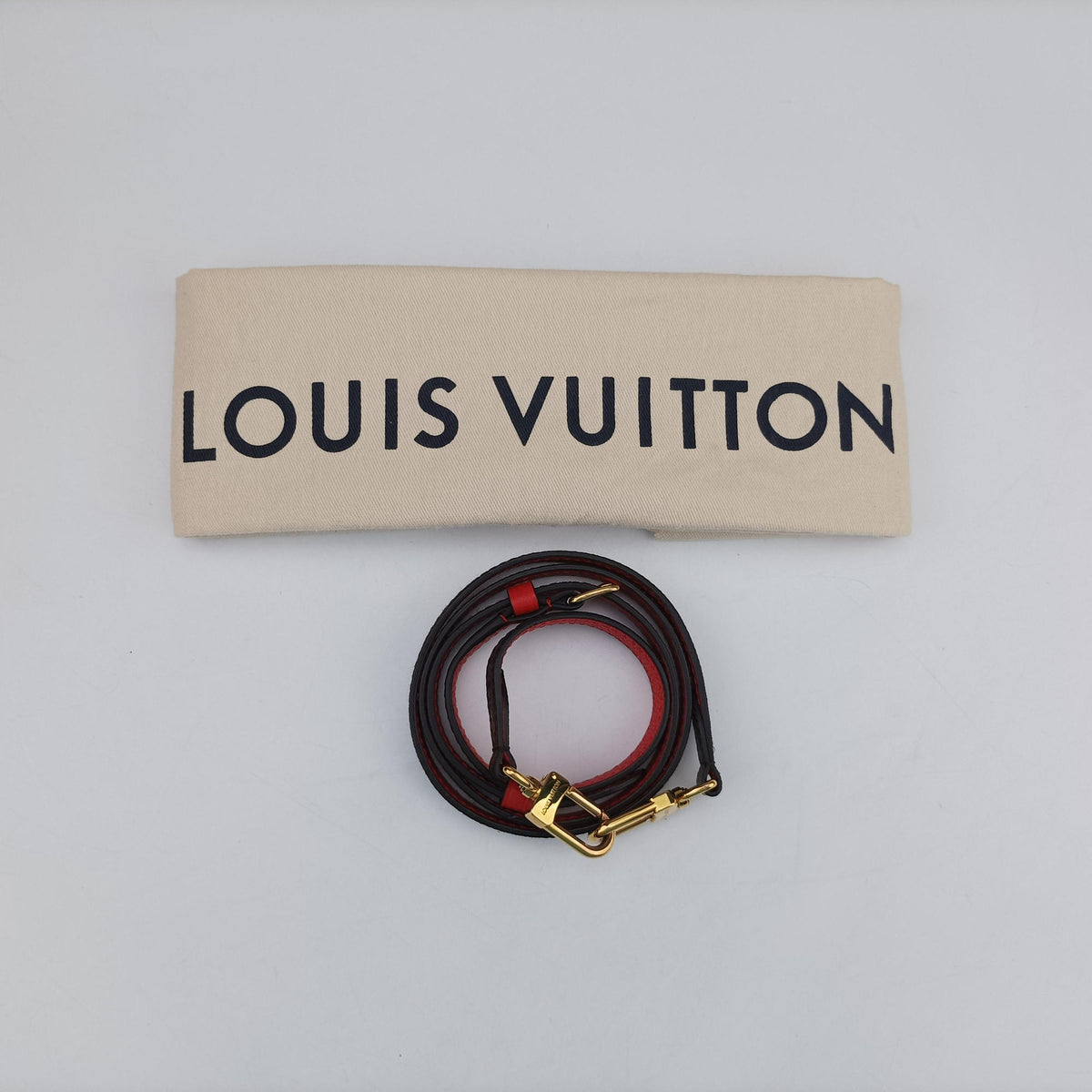 Vintage Louis Vuitton MARIGNAN Brown × Coquelicot Monogram Canvas×calf leather M44286 shoulderbag | stylenewstar