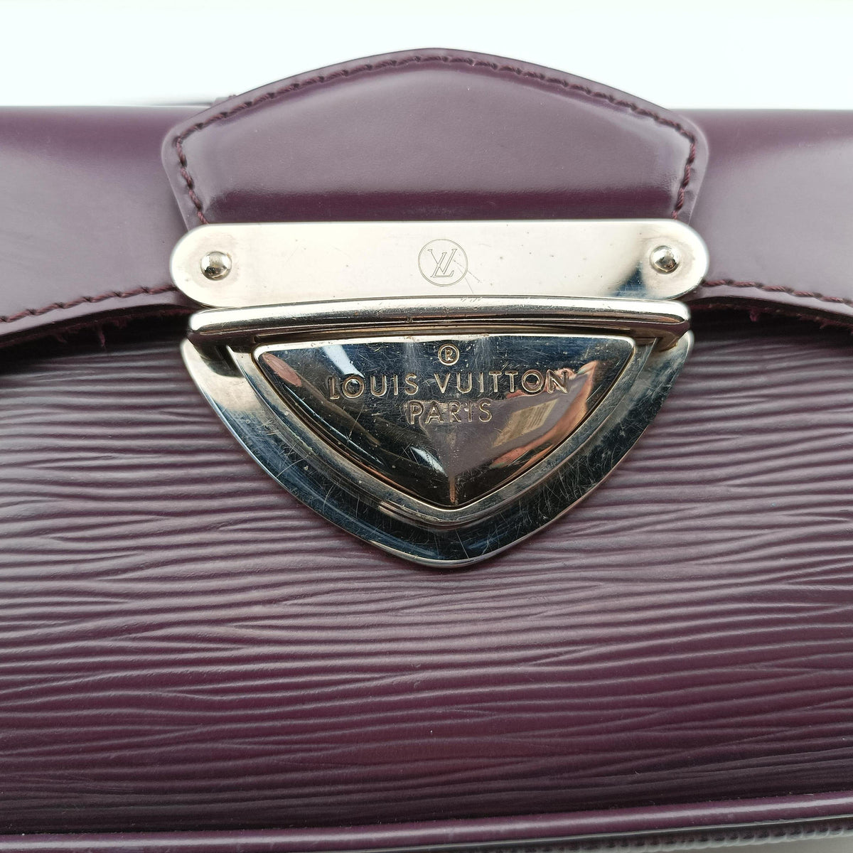 Pre-owned Louis Vuitton Pochette Montaigne purple Epi M5929K shoulderbag | stylenewstar