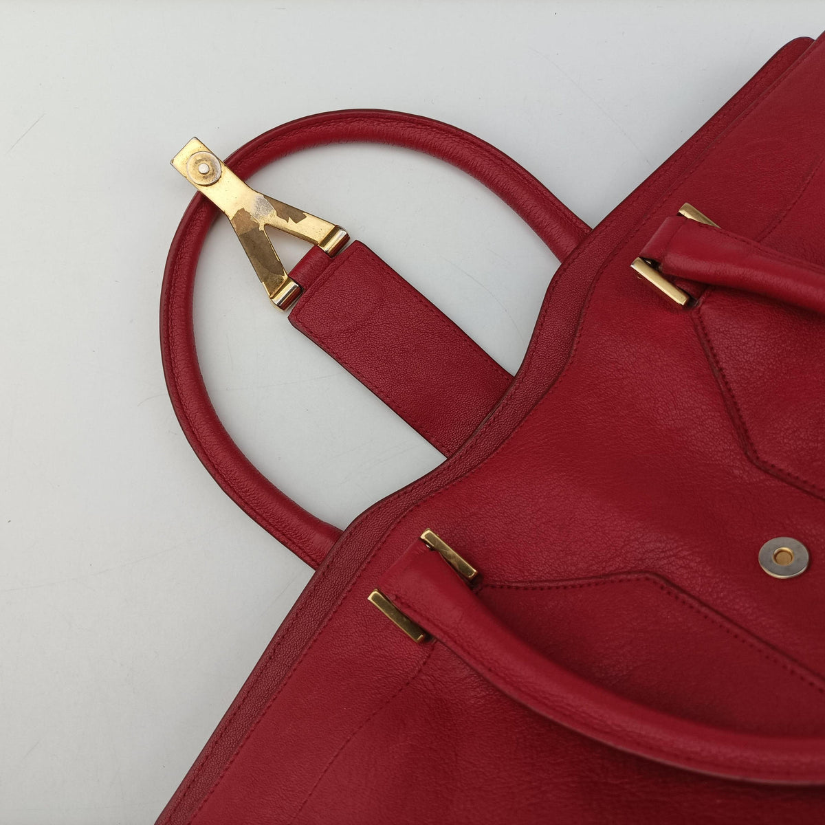 Pre-owned Yves Saint Laurent CABAS CHYC Red Leather 311220 handbag | stylenewstar