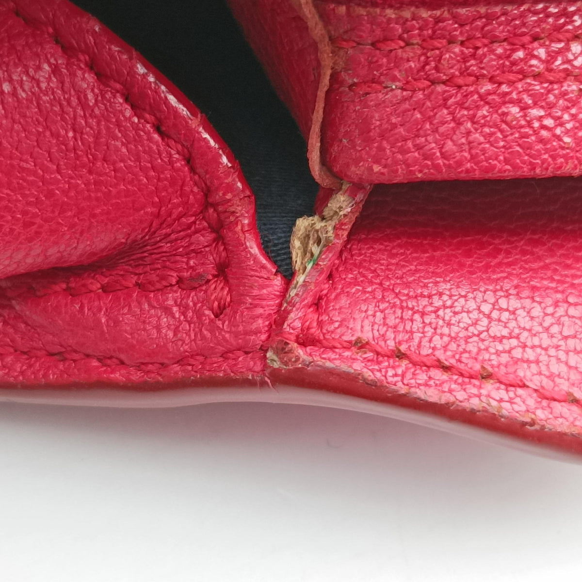 Pre-owned Yves Saint Laurent CABAS CHYC Red Leather 311220 handbag | stylenewstar