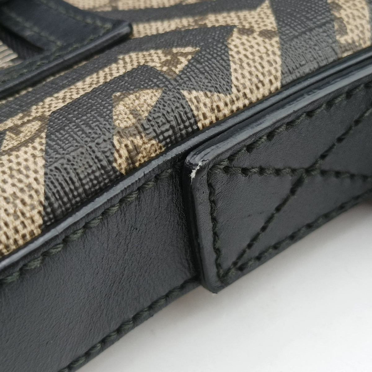 Pre-owned Gucci GG Caleido bee Web Multicolour PVC coated canvas 471466 shoulderbag | stylenewstar