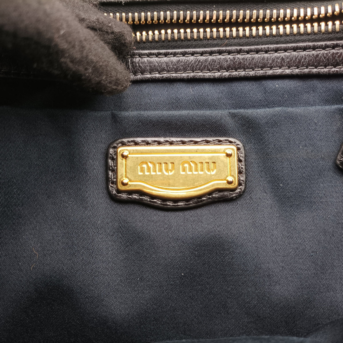 Pre-owned Miu Miu Matelasse Black Leather  shoulderbag | stylenewstar