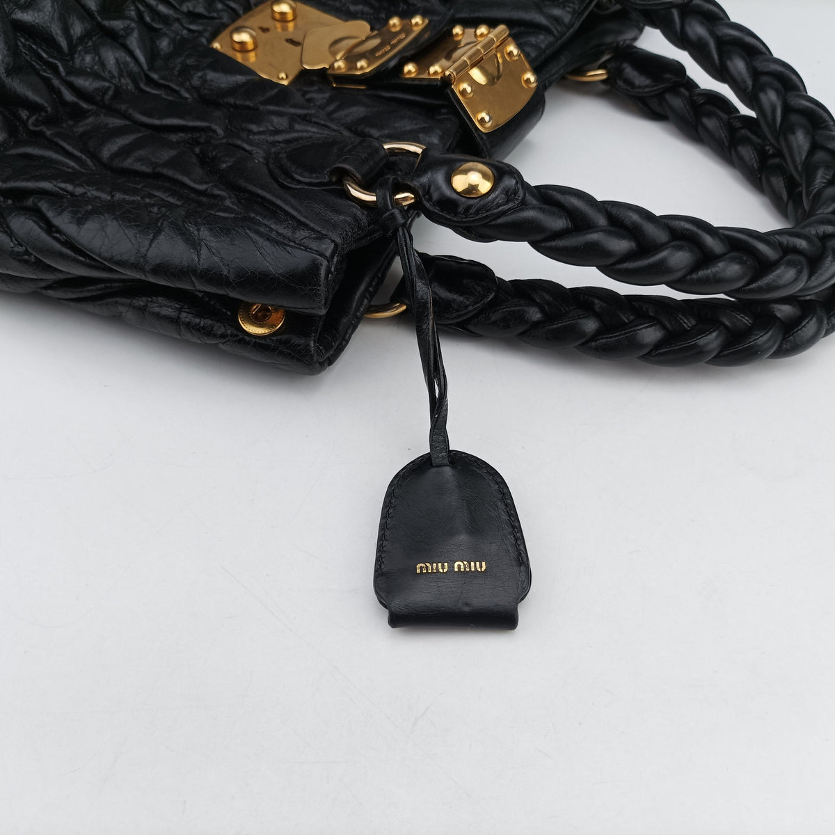 Pre-owned Miu Miu Matelasse Black Leather  shoulderbag | stylenewstar