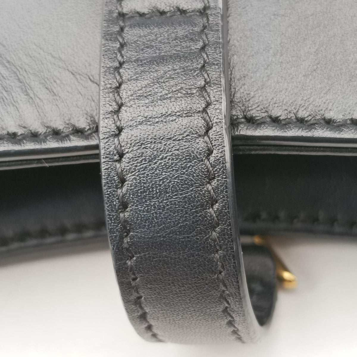 Vintage Yves Saint Laurent LE 5 a 7 Hobo Black Leather 710318 handbag | stylenewstar