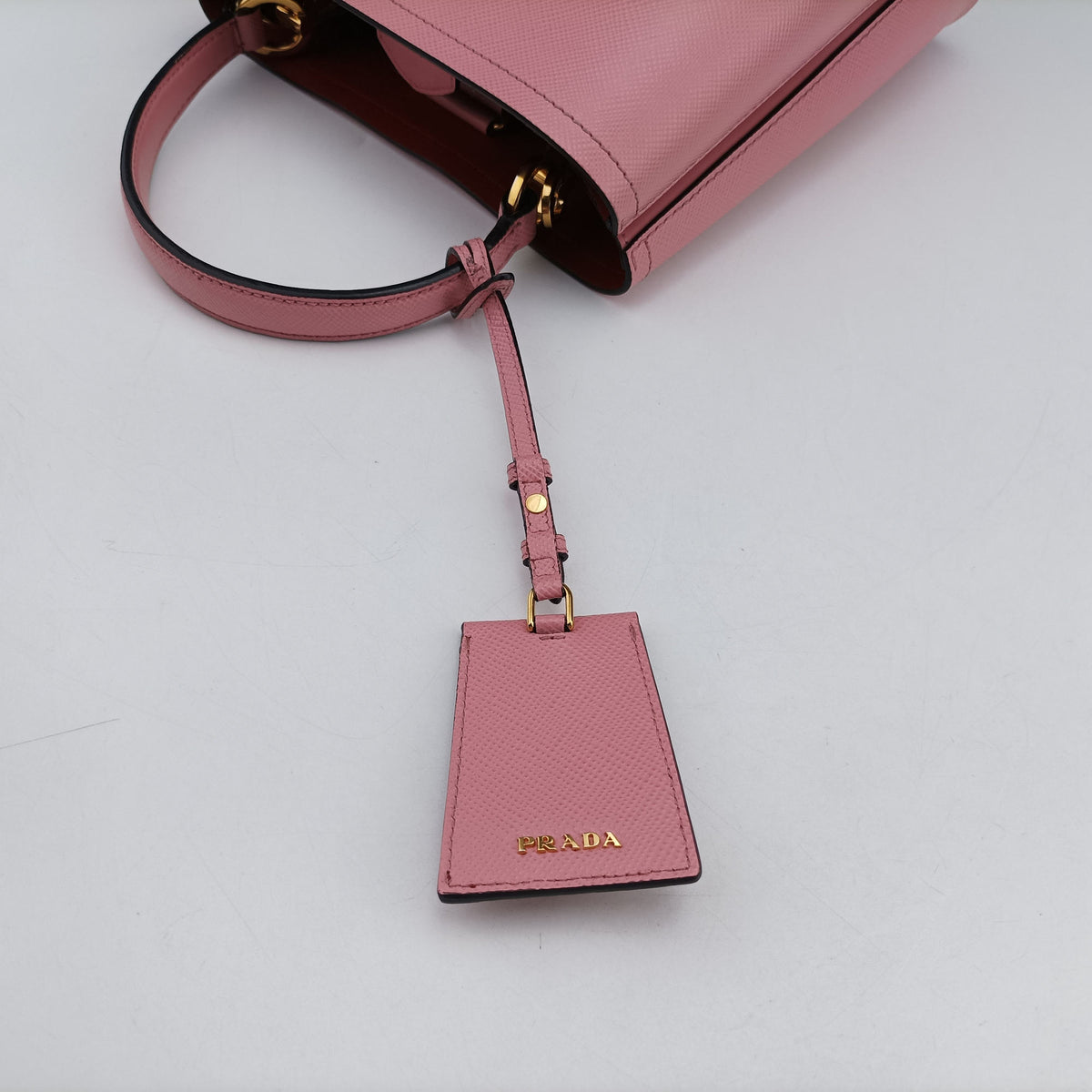 Pre-owned Prada Pannier Pink SAFFIANO Leather 1BA212 shoulderbag | stylenewstar