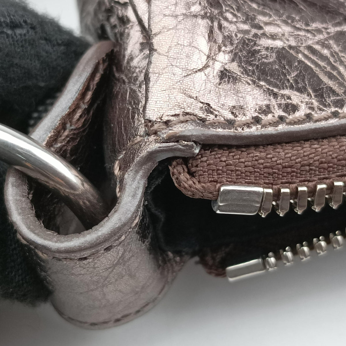 Vintage Balenciaga Le Cagole Silver lambskin  shoulderbag | stylenewstar