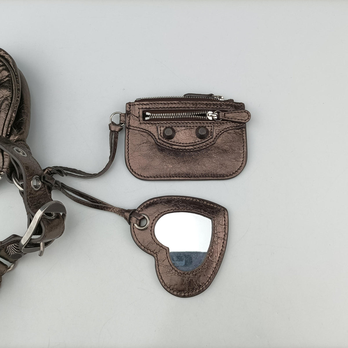 Vintage Balenciaga Le Cagole Silver lambskin  shoulderbag | stylenewstar