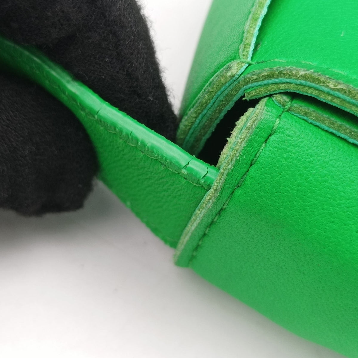 Vintage Bottega Veneta candy cassette Green lambskin  shoulderbag | stylenewstar