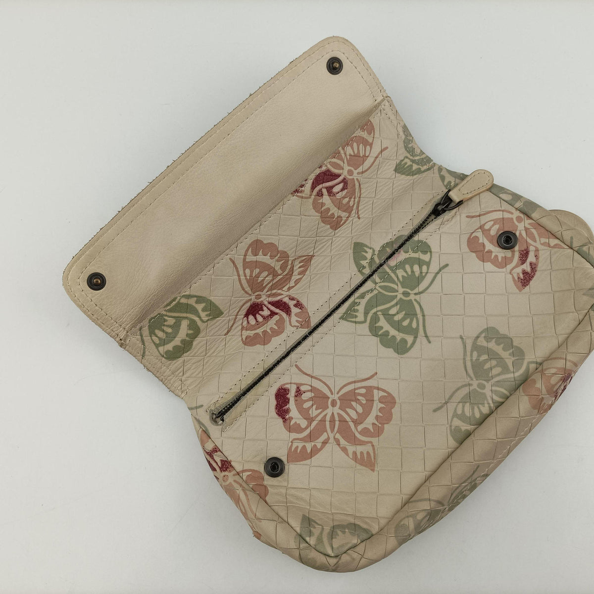 Pre-owned Bottega Veneta Intrecciato butterfly White x Multicolour lambskin  shoulderbag | stylenewstar