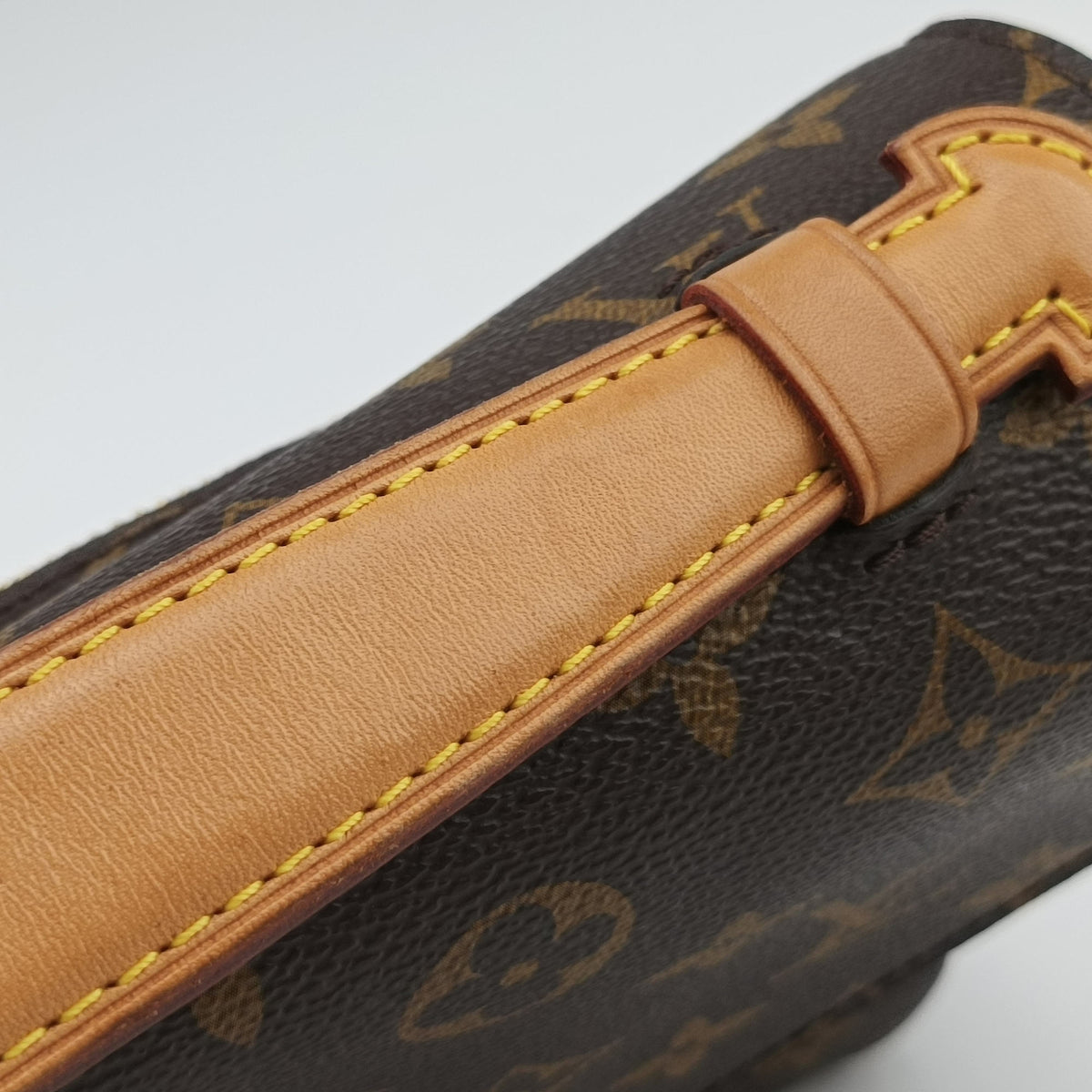Pre-owned Louis Vuitton Pochette Metis MM Brown Monogram canvas M44875 shoulderbag | stylenewstar