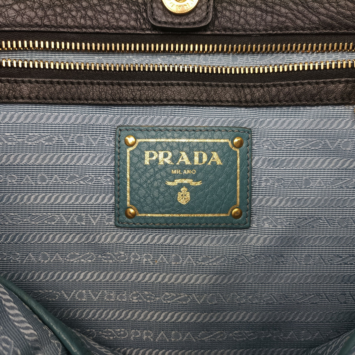 Secondhand Prada Vitello Daino Zippy Shopping Black leather BR4372 handbag | stylenewstar