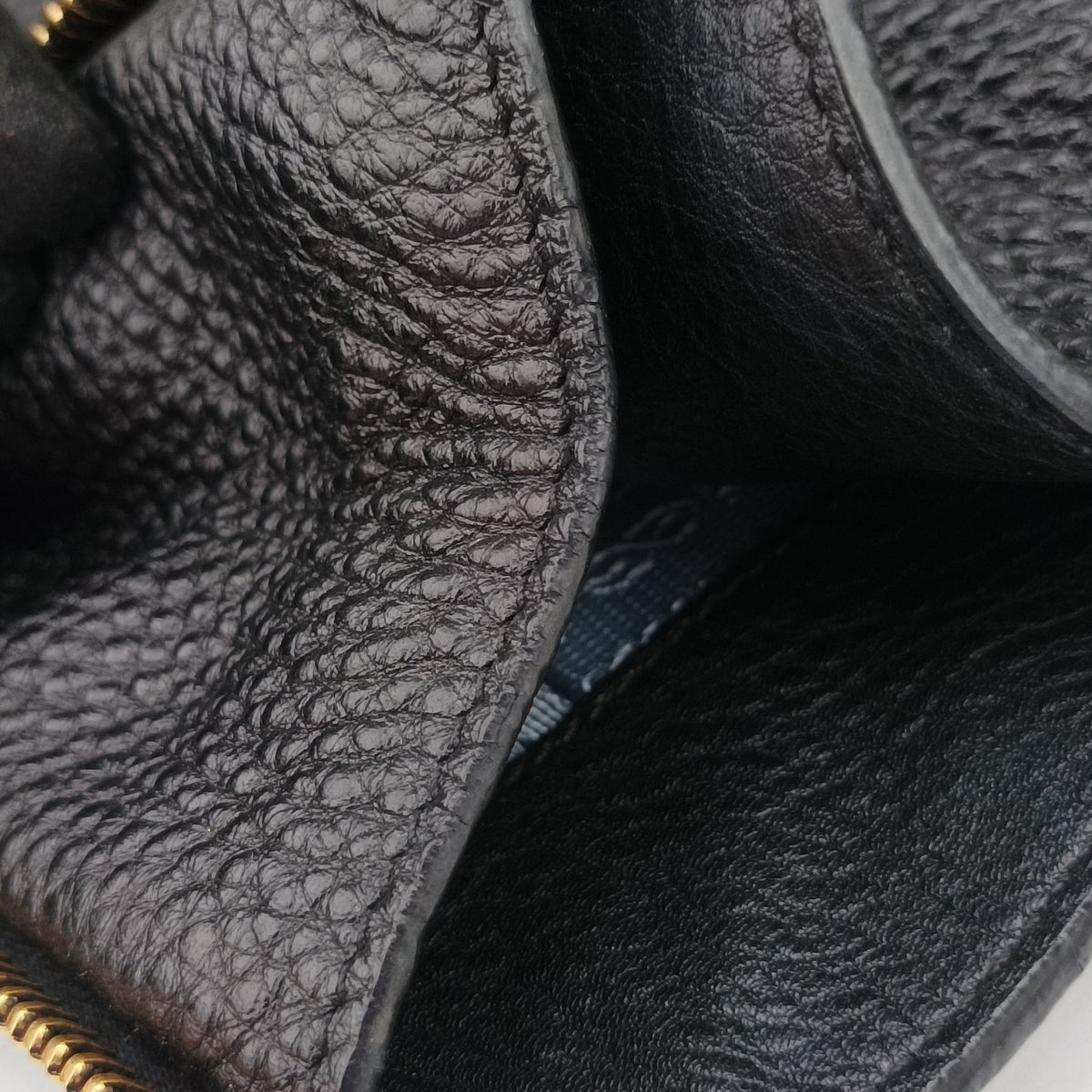 Pre-owned Prada Vitello Daino Zippy Shopping Black leather BR4372 handbag | stylenewstar