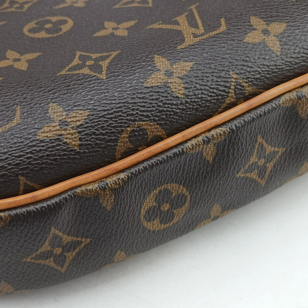 Vintage Louis Vuitton Odeon PM Brown Monogram Canvas M56390 shoulderbag | stylenewstar