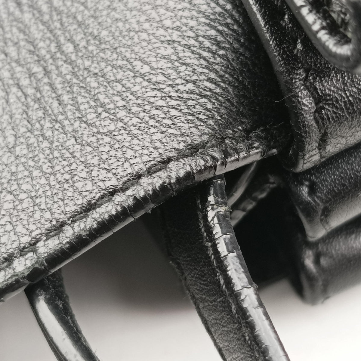 Pre-owned Prada Double Handle Turn Lock Black x White Leather  shoulderbag | stylenewstar