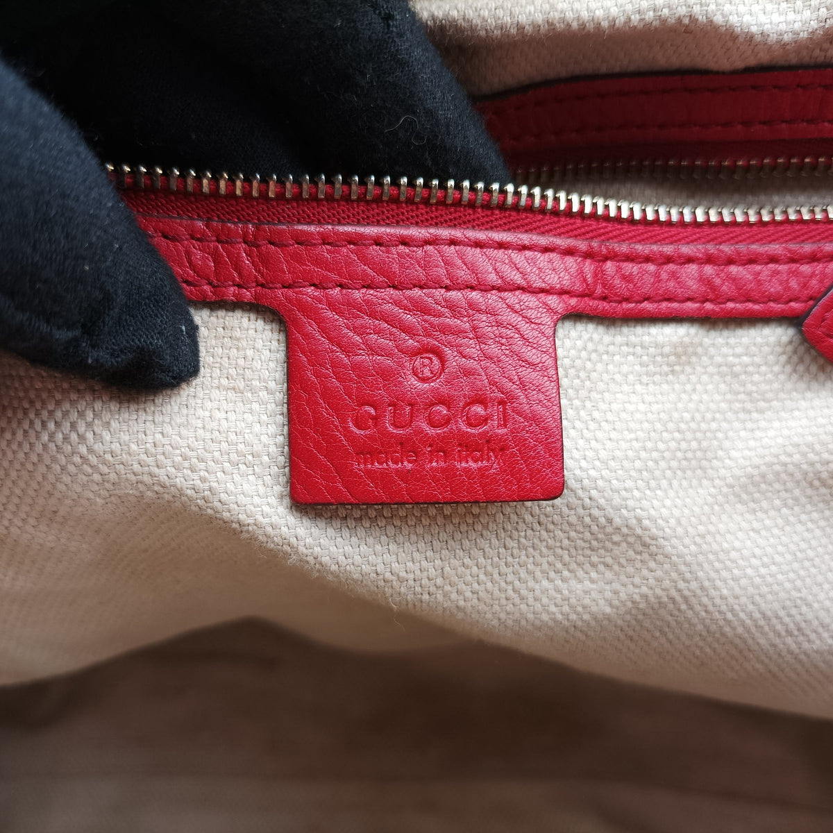 Pre-owned Gucci Soho Red Leather 282309 handbag | stylenewstar
