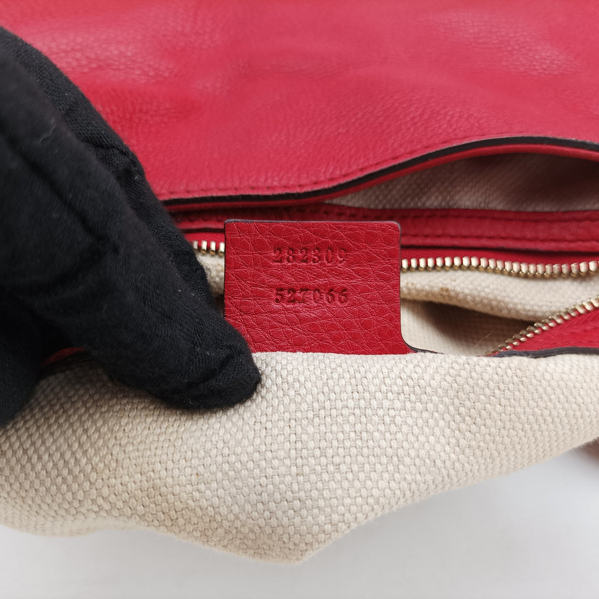 Pre-owned Gucci Soho Red Leather 282309 handbag | stylenewstar