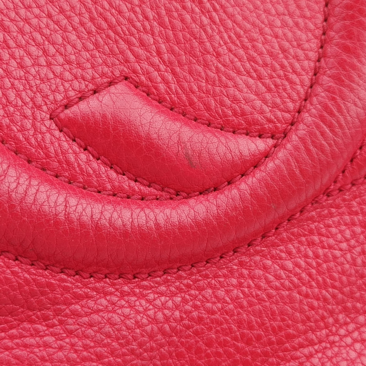 Pre-owned Gucci Soho Red Leather 282309 handbag | stylenewstar