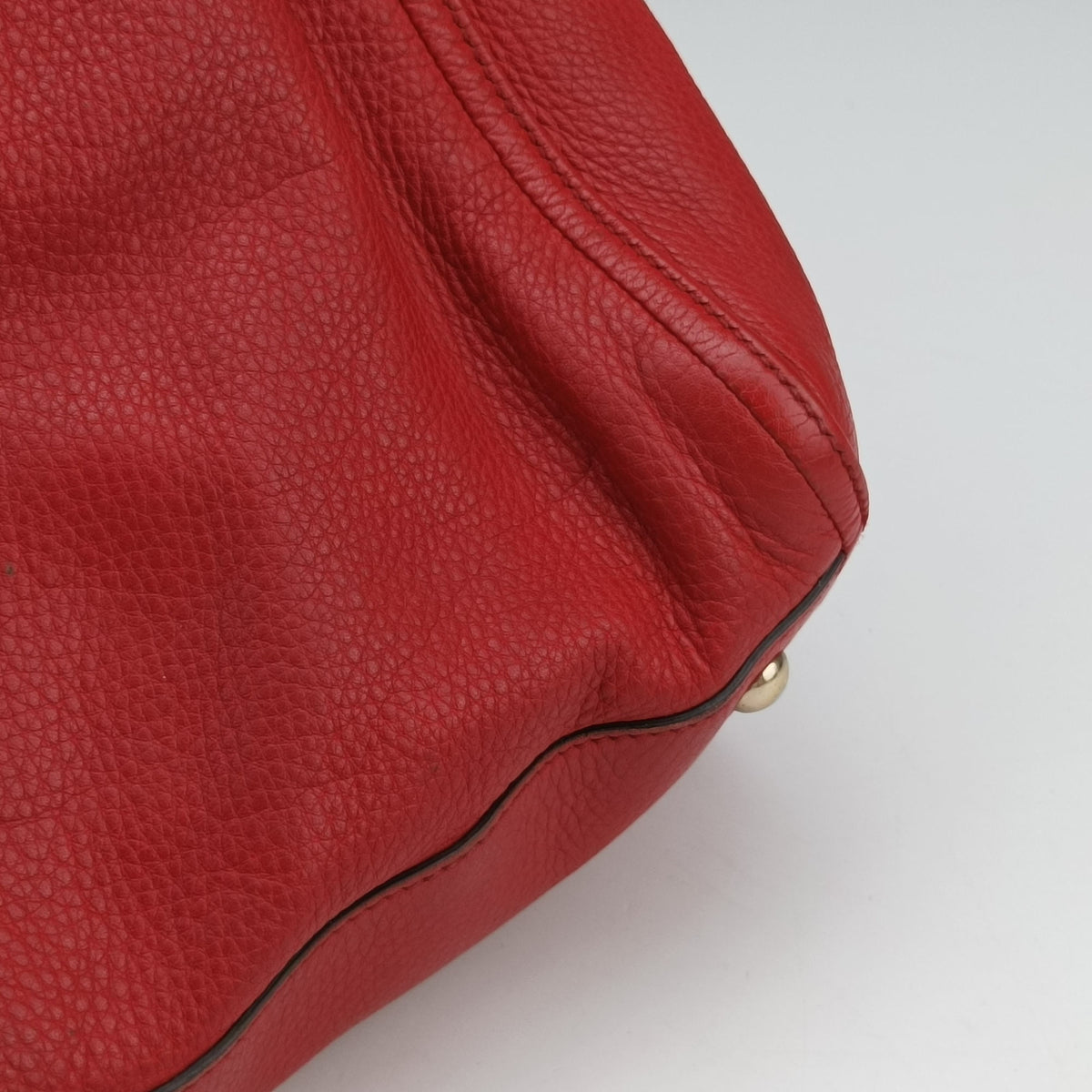 Pre-owned Gucci Soho Red Leather 282309 handbag | stylenewstar