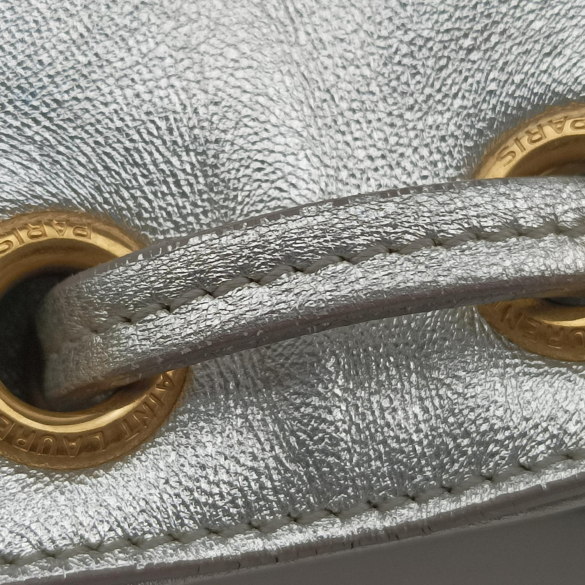 Pre-owned Yves Saint Laurent Emmanuelle Bucket Silver×Multicolour Leather 357603 shoulderbag | stylenewstar